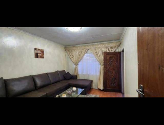 3 BEDROOM HOUSE FOR SALE IN LAUDIUM